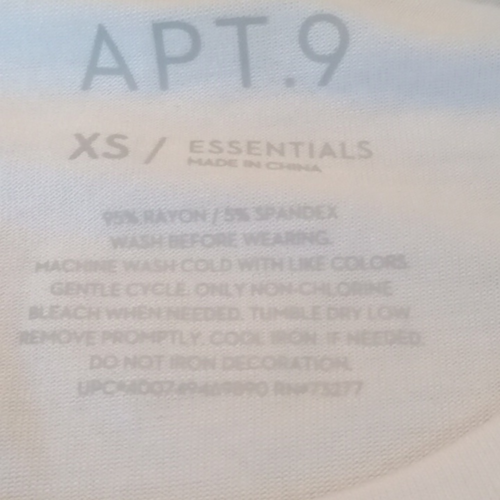 Apt. 9 Women's Short Sleeve Top - Picture 9 of 9